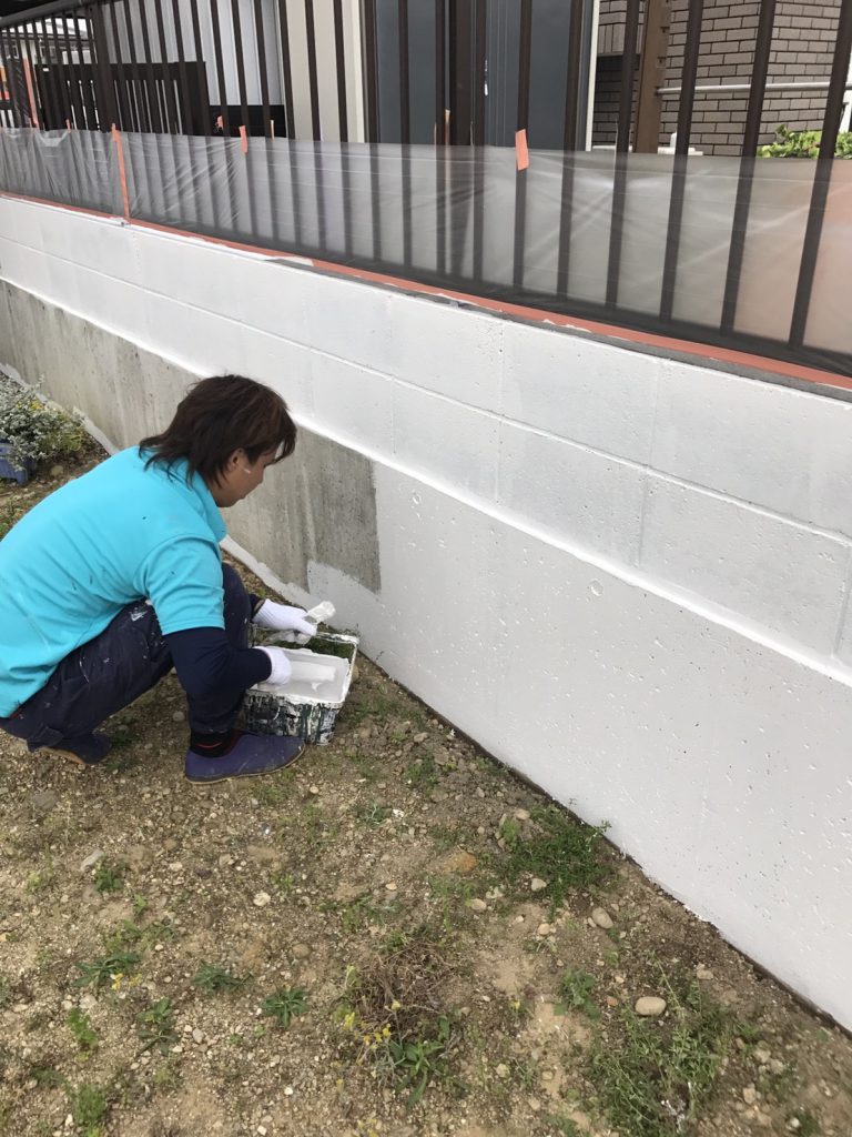 浜松市浜北区中瀬　外構ブロック塗装 擁壁コート　施工中