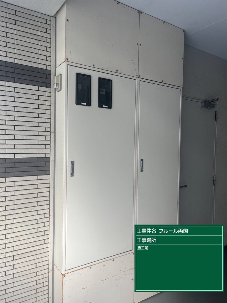 鉄部の扉が劣化でさびている